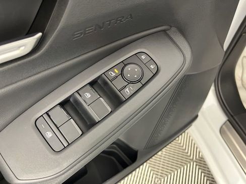 New 2026 Nissan Sentra SV w/ SV Convenience Package FWD image 31