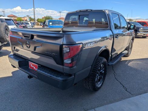 Used 2021 Nissan Titan PRO-4X w/ Pro-4x Convenience Package AWD/4WD image 5