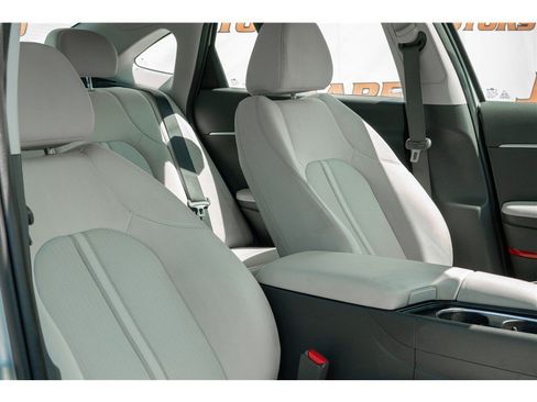 Used 2025 Hyundai Sonata SEL FWD image 6