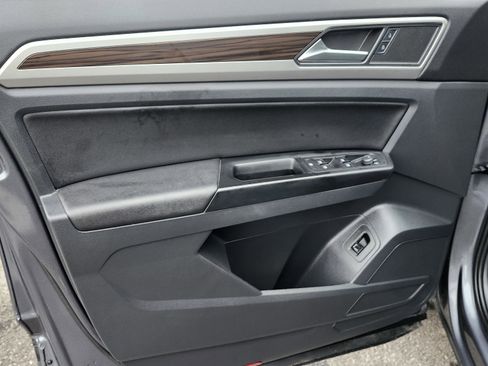 Used 2021 Volkswagen Atlas SE w/ Panoramic Sunroof Package image 27