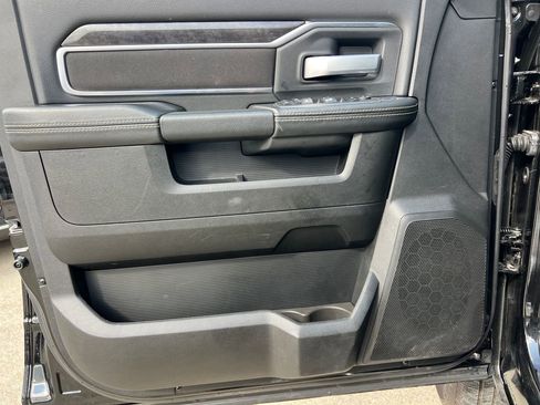 Used 2024 RAM 2500 Big Horn w/ Bed Utility Group image 10