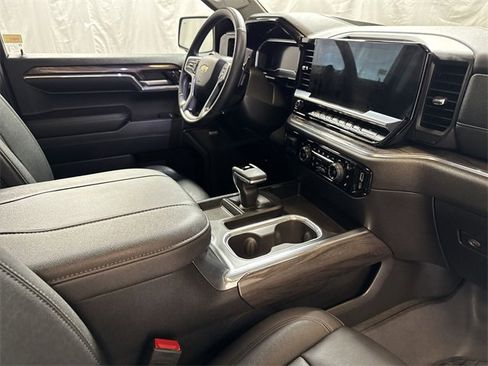 Certified 2024 Chevrolet Silverado 1500 LTZ w/ LTZ Premium Package image 29