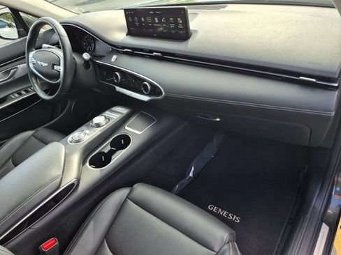 Used 2025 Genesis GV70 2.5T AWD/4WD image 19