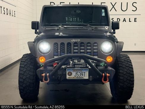 Used 2018 Jeep Wrangler Unlimited Rubicon w/ Cold Weather Group AWD/4WD image 9