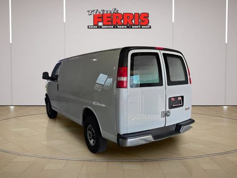 Used 2021 GMC Savana 2500 w/ Driver Convenience Package RWD image 3