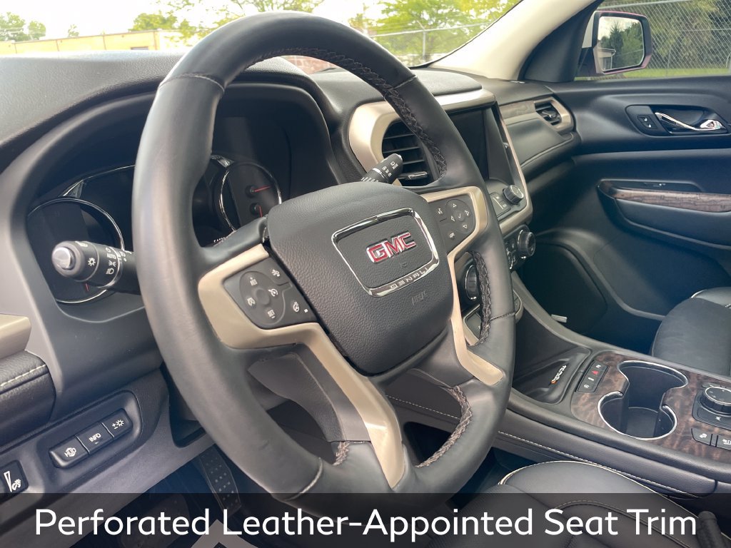 Used 2023 GMC Acadia Denali w/ Denali Ultimate Package FWD image 16