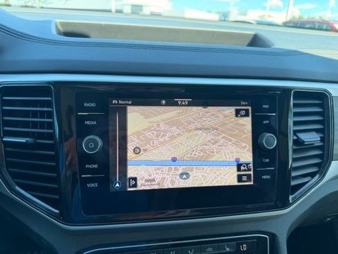 Certified 2023 Volkswagen Atlas SEL AWD/4WD image 24