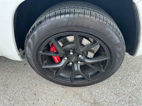 Used 2018 Jeep Grand Cherokee SRT AWD/4WD image 31