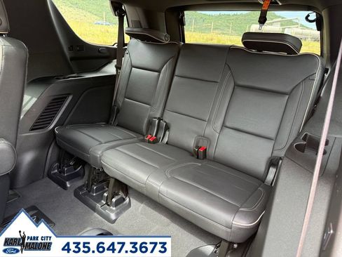 Used 2024 Chevrolet Tahoe Premier w/ Premium Package AWD/4WD image 32