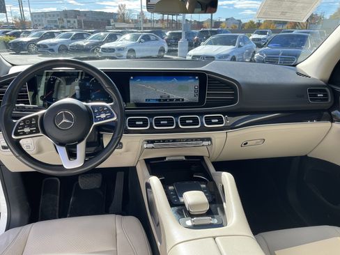 Certified 2022 Mercedes-Benz GLS 450 4MATIC image 30