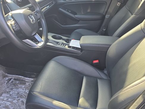 Used 2024 Honda Civic Sport Touring image 5
