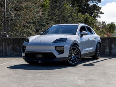 New 2024 Porsche Macan 4 Electric