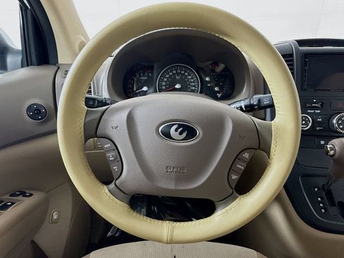 Used 2014 Kia Sedona LX FWD image 13