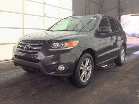 Used 2012 Hyundai Santa Fe SE image 1