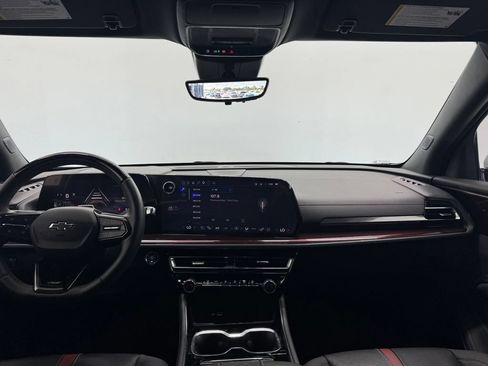 Used 2025 Chevrolet Traverse RS w/ LPO, Floor Liner Package FWD image 7