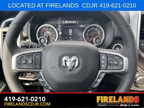 New 2026 RAM 1500 4x4 Crew Cab image 17