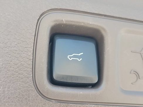 Certified 2024 Ford Expedition King Ranch AWD/4WD image 10