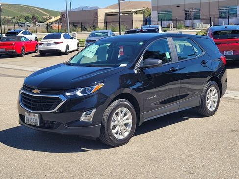 Used 2021 Chevrolet Equinox LS AWD/4WD image 8
