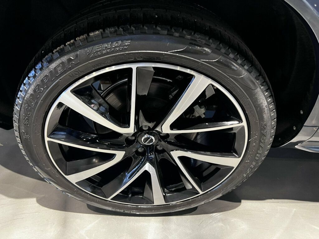 Used 2024 Volvo XC90 B6 Plus AWD/4WD image 29