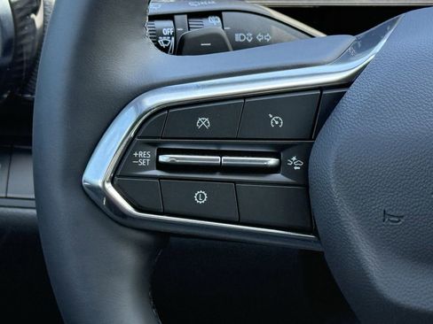 New 2026 Chevrolet Equinox LT w/ Safety and Technology Package FWD image 12