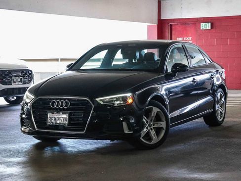 Used 2018 Audi A3 2.0T Premium w/ Convenience Package FWD image 1