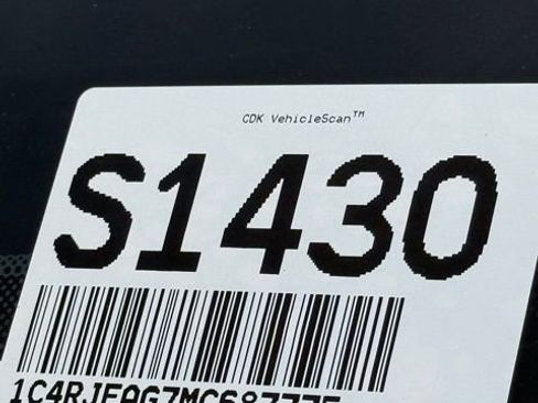 Used 2021 Jeep Grand Cherokee Laredo X image 34