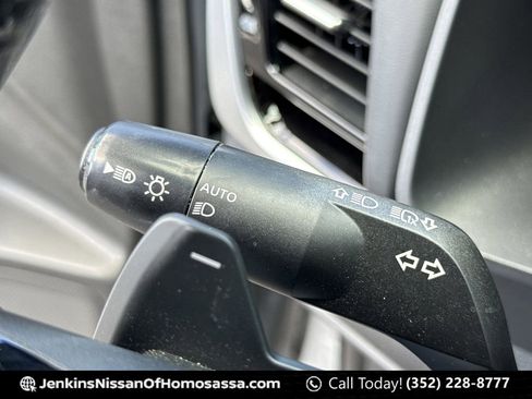 Certified 2023 Nissan Rogue SL image 40