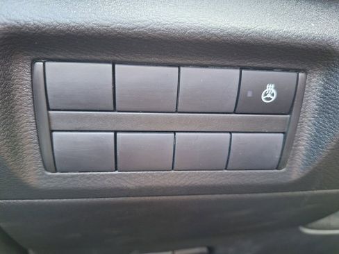 Certified 2024 Nissan Kicks SR w/ SR Premium Package image 12