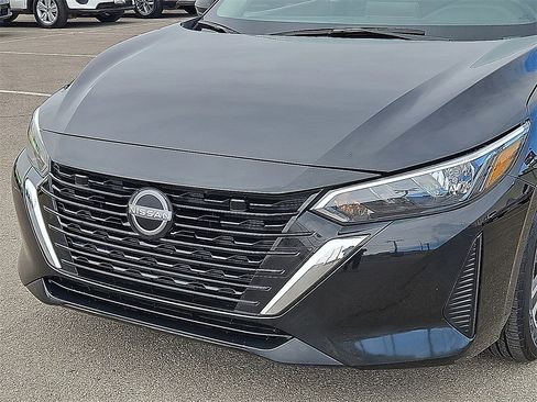 Used 2024 Nissan Sentra SV image 9