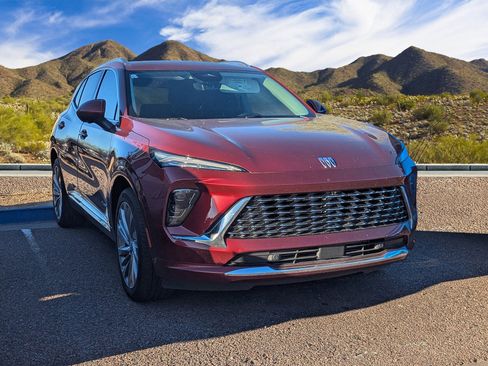 Used 2024 Buick Envision Avenir image 3