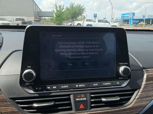 Used 2020 Nissan Altima 2.5 SL FWD image 15