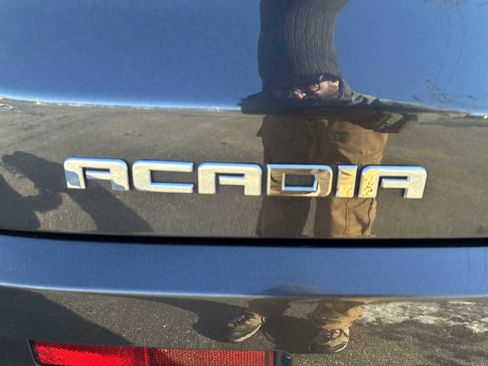 Certified 2019 GMC Acadia Denali image 33