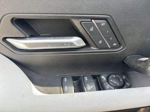 Used 2024 GMC Hummer EV 2X w/ LPO, Illumination Package AWD/4WD image 13