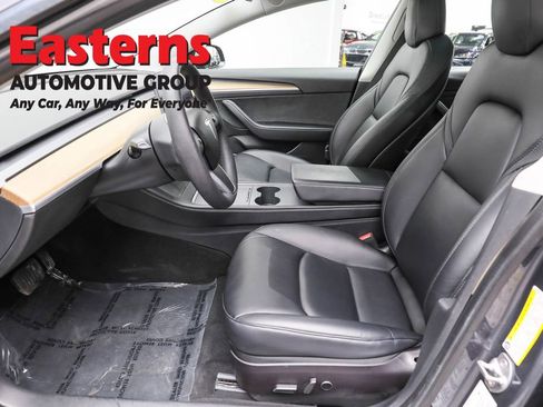 Used 2021 Tesla Model 3 Standard Range Plus image 14