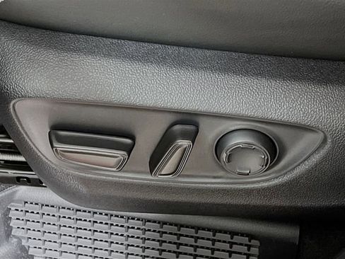 New 2026 Toyota Sienna XSE image 13