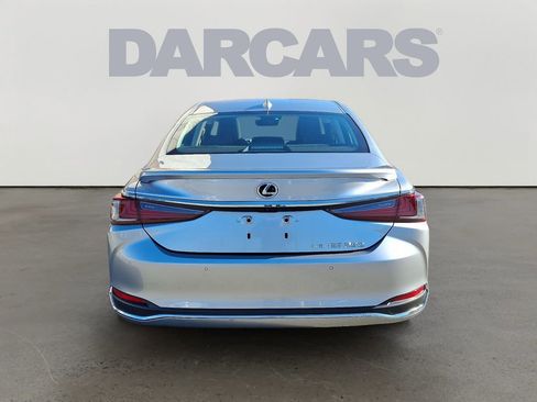 Used 2023 Lexus ES 250 w/ Premium Package image 5