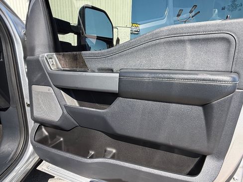 Used 2024 Ford F250 Lariat w/ Chrome Package AWD/4WD image 17
