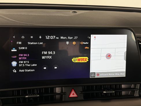 Certified 2025 Kia Sportage EX w/ Premium Package AWD/4WD image 20