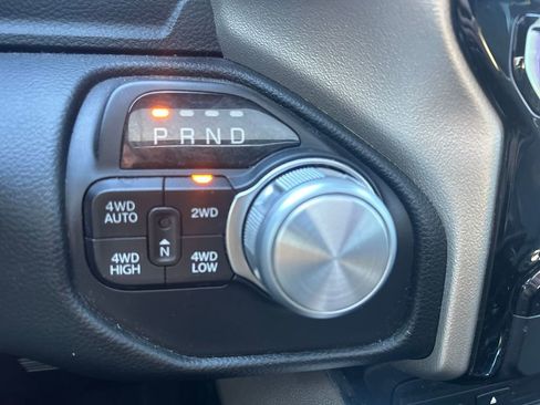 Used 2019 RAM 1500 Laramie image 33