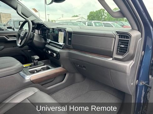 Used 2023 GMC Sierra 1500 SLT w/ SLT Premium Package AWD/4WD image 31