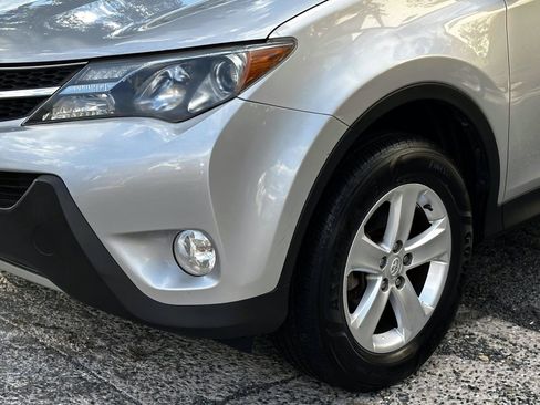 Used 2013 Toyota RAV4 XLE AWD/4WD image 7
