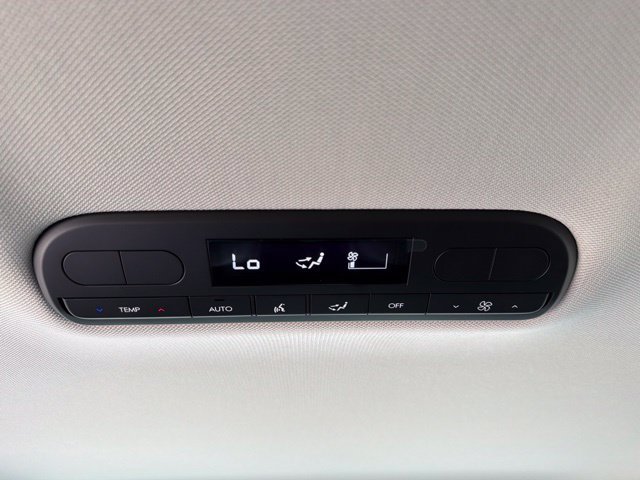 Certified 2026 Hyundai Palisade SEL FWD image 34