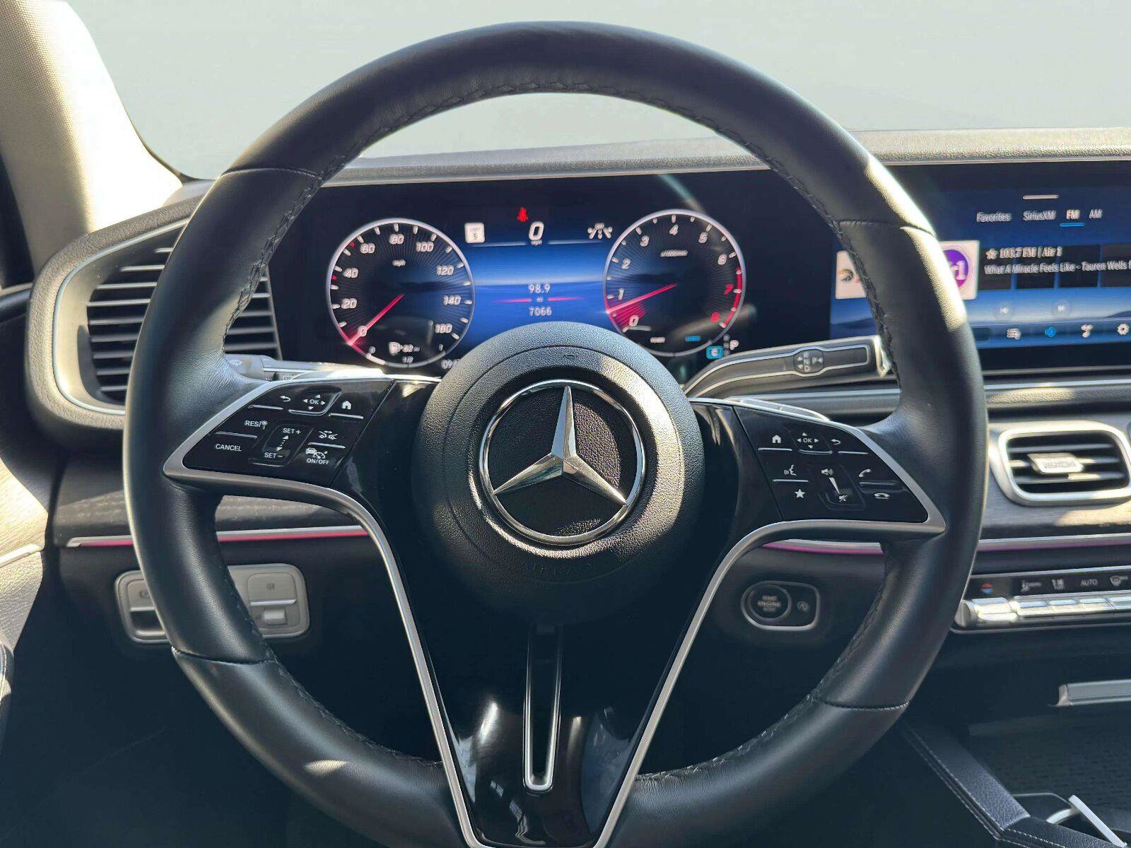 Used 2025 Mercedes-Benz GLE 350 4MATIC image 22