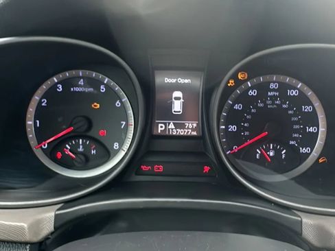 Used 2013 Hyundai Santa Fe Sport FWD image 10