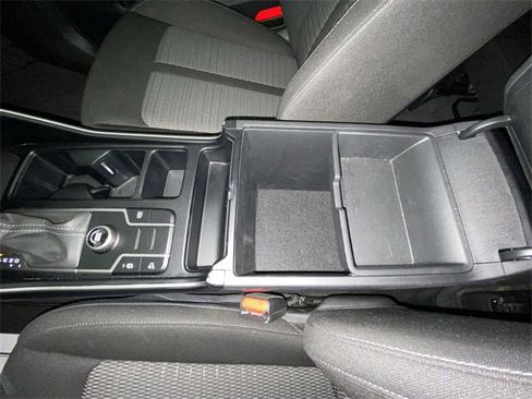 Used 2023 Kia Sorento LX image 20