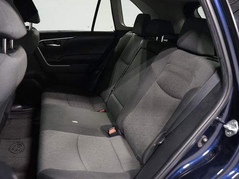 Certified 2022 Toyota RAV4 XLE image 28