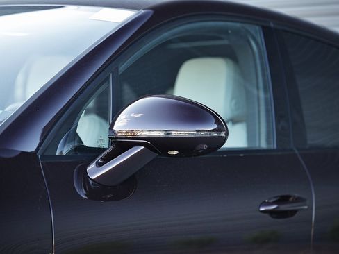 New 2026 Porsche Macan image 12