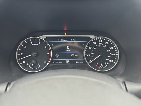 Used 2023 Nissan Sentra SR w/ Electronics Package FWD image 21