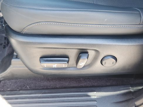 Used 2021 Lexus GX 460 Premium w/ Premium Package AWD/4WD image 15