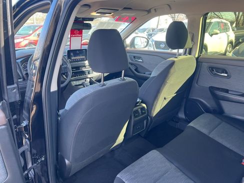 Certified 2023 Nissan Rogue SV image 10